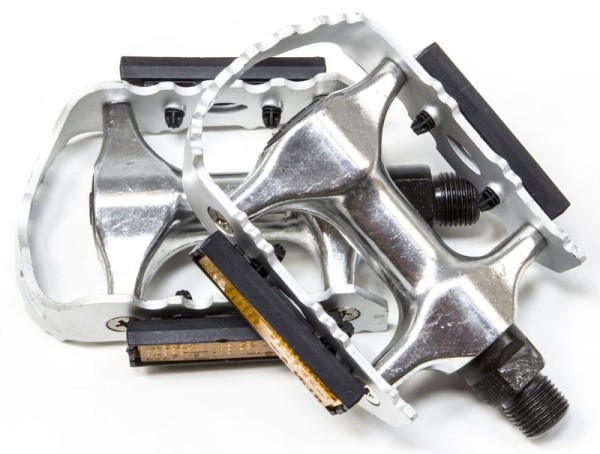 PEDÁL 9/16" TOTAL ALU. SP-910A XERAMA ALU MTB XERAMA SP-910A   9/16"