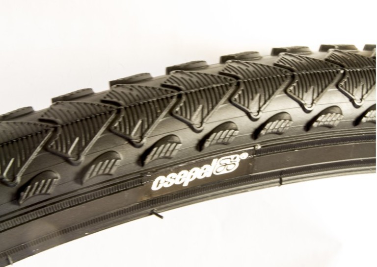 KÖP CSEPEL 28X1,60 (700X40C) P1027 25DB/# 28X1,60 CSEPEL 700X40C P1027